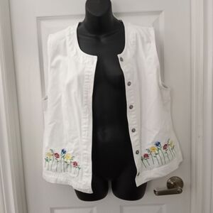 Vintage CHEROKEE embroidered Denim Vest